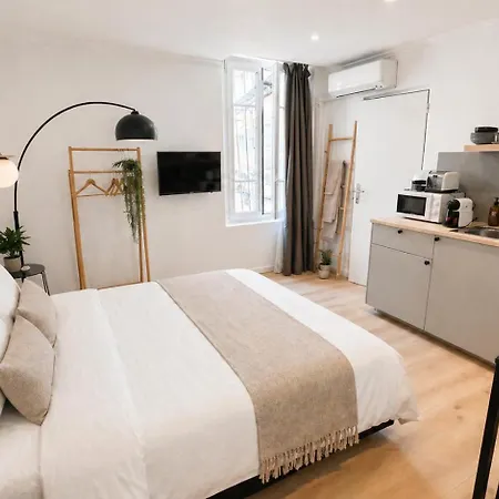Appartamento Lovely Renovated Golden Square Pedestrian *