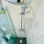 Lovely Renovated Golden Square Pedestrian Apartman Nizza